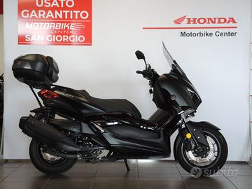 Yamaha X-MAX 400
