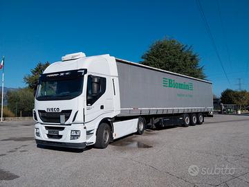 Trattore Iveco Stralis + semirimorchio Kogel