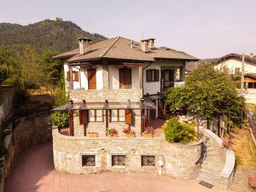 VILLA SINGOLA A TRAVES