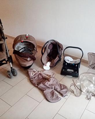 Passeggino trio bebè confort 89€