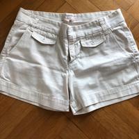 Pantaloncini estivi color panna -eleganti e comodi