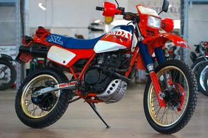 HONDA XL600 Paris Dakar FMI Targa Oro 1984
