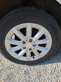 4 cerchi con gomme Mercedes Classe B W 245 