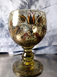 Coppa da vino dipinta e soffiata a mano.