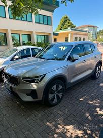 Volvo XC40 T4 Recharge autocarro ( prezzi + iva)