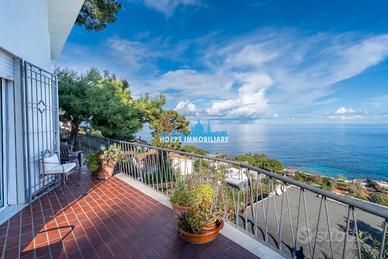 Villa unifamiliare con vista unica addaura