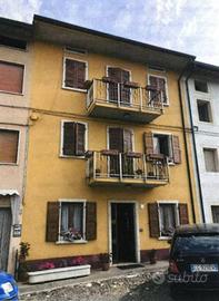 Immobile in asta di 280 m² con più di 5 locali a S