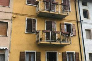 Immobile in asta di 280 m² con più di 5 locali a S