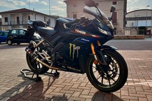 Yamaha yzf-r 125 motogp