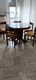tavolo con sedie