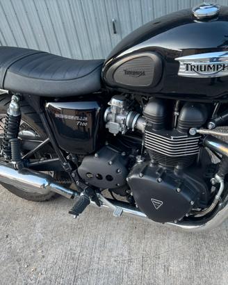Triumph Bonneville 865 T100 Black