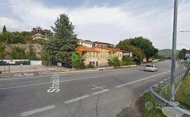 Fabbricato su più livelli, Strada Statale 17 - ...