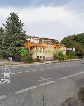 Fabbricato su più livelli, Strada Statale 17 - ...
