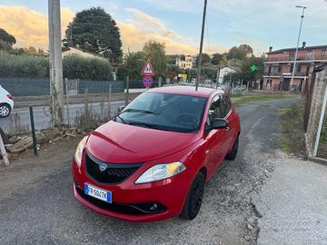 Lancia Ypsilon 1.2 69 CV 5 porte GPL Ecochic Gold 