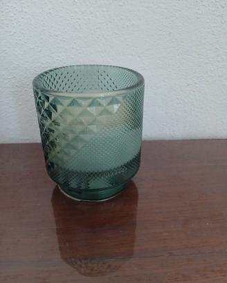 candela verde con borchie