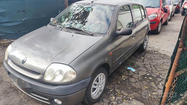 Ricambi Renault Clio Anno 2000