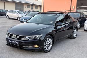 Volkswagen Passat 1.6 TDI 120CV NEOPATENTATI DSG E