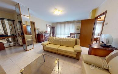 Ampio Trilocale in contesto recente con box doppio