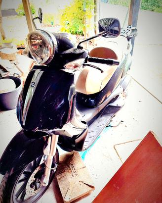 Piaggio Beverly tourer 250ie incidentato