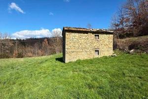 Rustico / Casale di 150 m² con 5 locali a Pratovec
