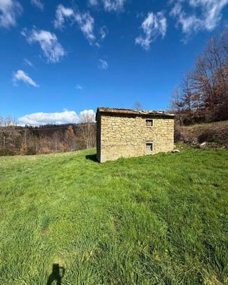 Rustico / Casale di 150 m² con 5 locali a Pratovec