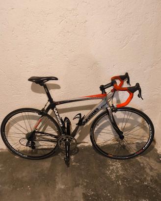 Bici da corsa in carbonio