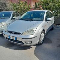 Ford Focus 1.6i 16V cat 5p. Ambiente