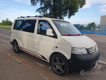 Volkswagen Transporter 2.5 TDI/174CV 4m. multivan