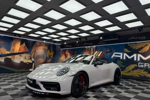 Porsche 911 Carrera 4 GTS Cabriolet (949)
