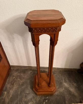 Colonna in legno