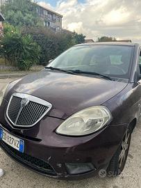Lancia ypsilon LEGGI BENE