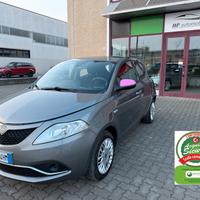 Lancia Ypsilon 1.2 69 CV, OK NEOPATENTATI