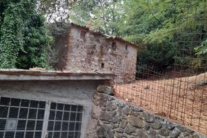 Casa in pietra da ristrutturare