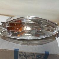 INDICATORE FRECCIA ANTERIORE .SX. B X9 PIAGGIO 582