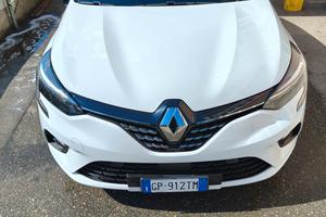 Renault Clio V techno E-Tech full hybrid 145