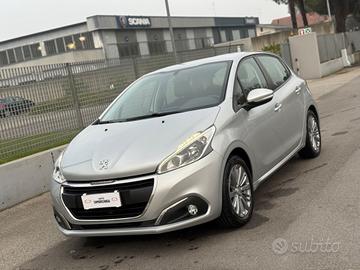 Peugeot 208 1.2 benzina 2017