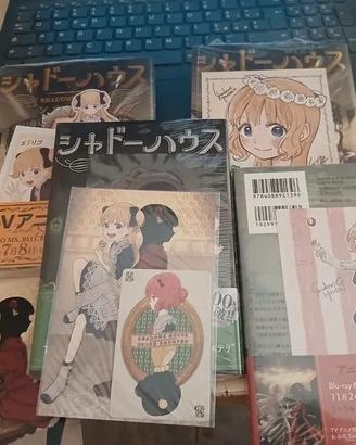 Shadows House Jap Vol. 9, 11 (x2), 12 + Gadgets