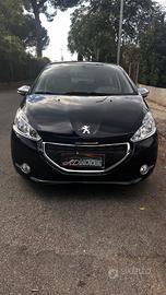 Peugeot 208 1.4 HDi 68 CV 5 porte Allure