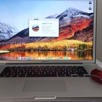 Apple Macbook pro 17 intel I7