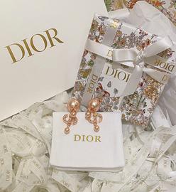 Orecchini Dior Tribales con doppia sfera di perle