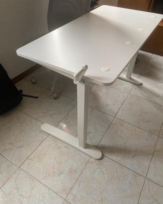 Scrivania nuovissima per studio/lavoro