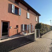 Recente Quadrilocale in contesto di corte