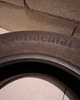 Gomme estive Continental  215/60 R17 H