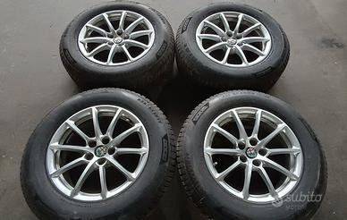 Cerchi con pneumatici invernali Alfa Romeo Stelvio