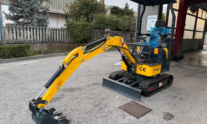 FINAC15 Mini Escavatore 2025