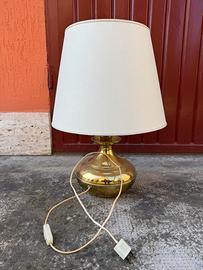 Lampada da tavolo vintage in ottone