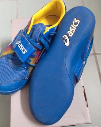 scarpe lancio del peso