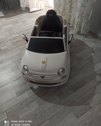 Giocattolo fiat 500