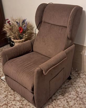 Poltrona  reclinabile con ruote