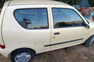 Fiat 600 cc 1100 del 2004 